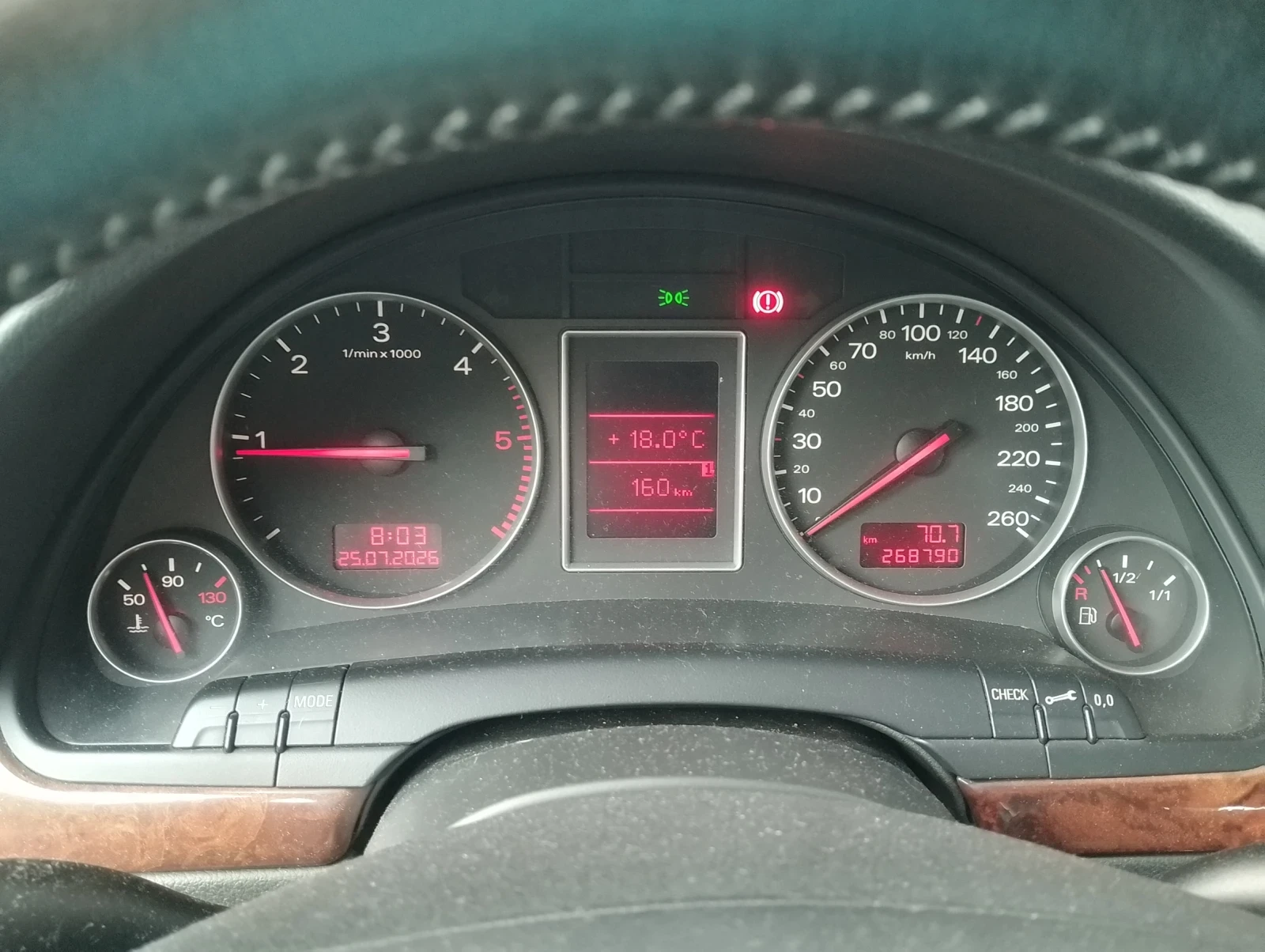 Audi A4 1.9 TDI 96KW, снимка 8 - Автомобили и джипове - 55411772