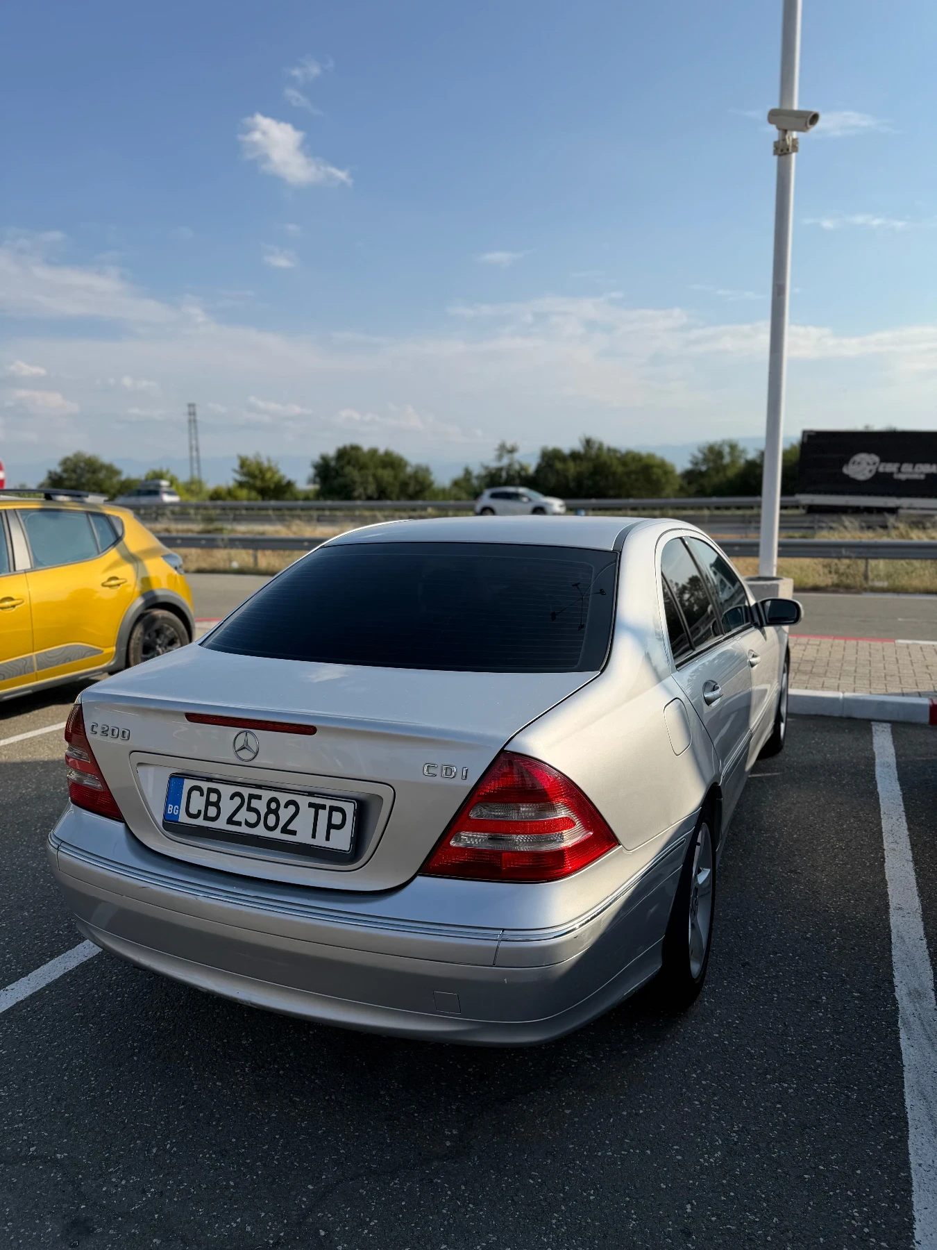 Mercedes-Benz C 200, снимка 4 - Автомобили и джипове - 55797841