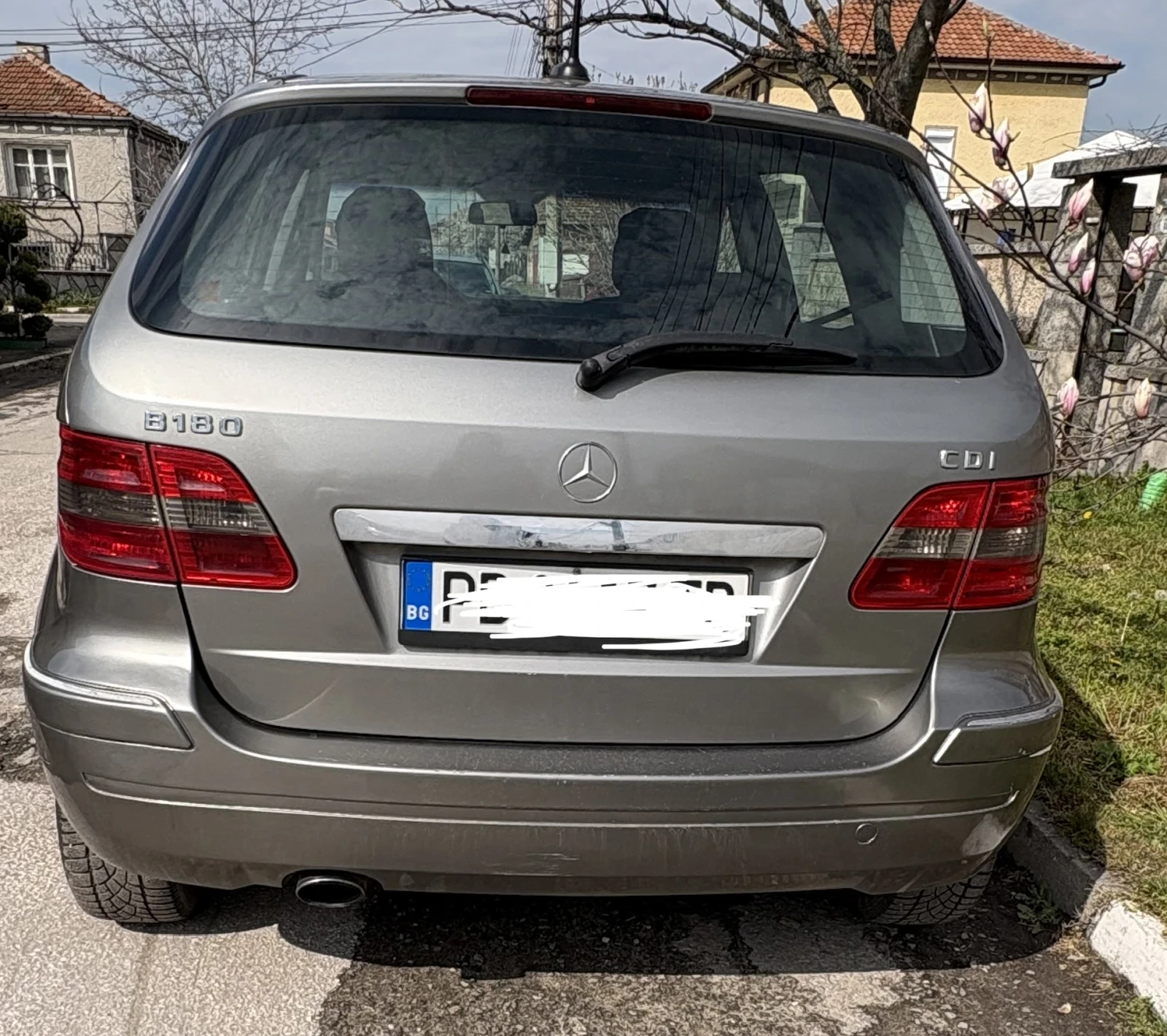 Mercedes-Benz B 180, снимка 3 - Автомобили и джипове - 55934230