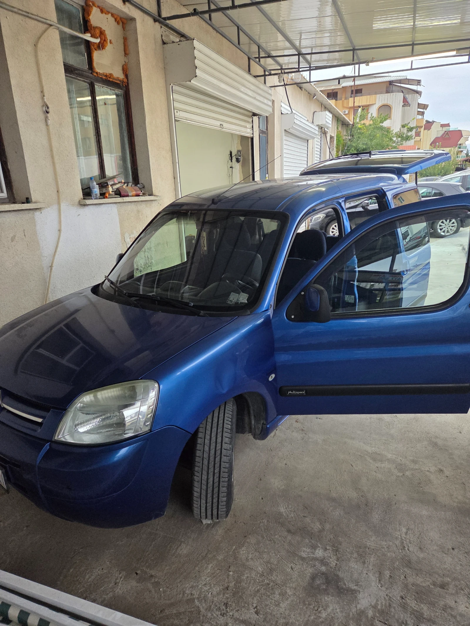 Citroen Berlingo, снимка 2 - Автомобили и джипове - 56066463