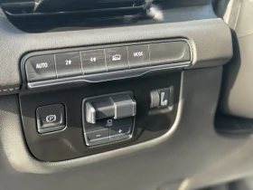 Cadillac Escalade Sport 4x4 checks every box - 6, снимка 10