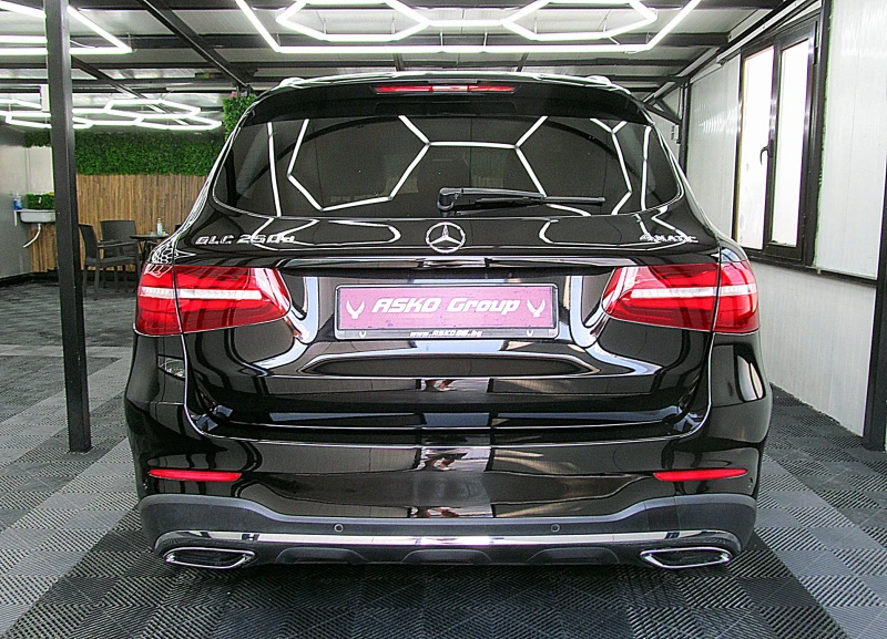 Mercedes-Benz GLC 250 AMG/KeylessGo/4-Matic/KAMERA/СОБСТВЕН ЛИЗИНГ, снимка 5 - Автомобили и джипове - 51271535