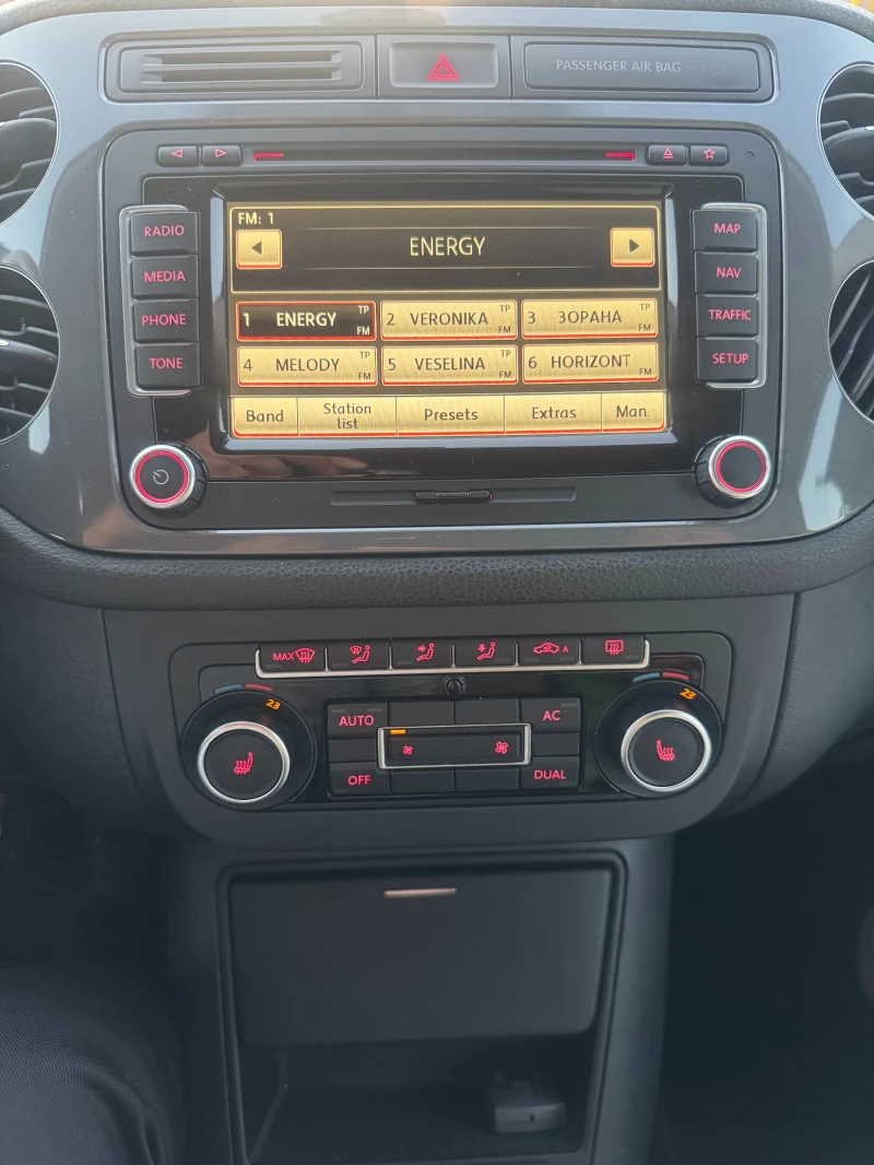 VW Tiguan 4x4, снимка 6 - Автомобили и джипове - 52645578