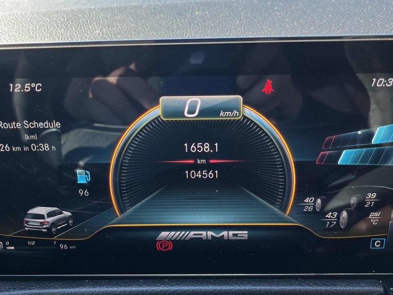 Mercedes-Benz GLB 35 AMG 4MATIC, снимка 6 - Автомобили и джипове - 52323702