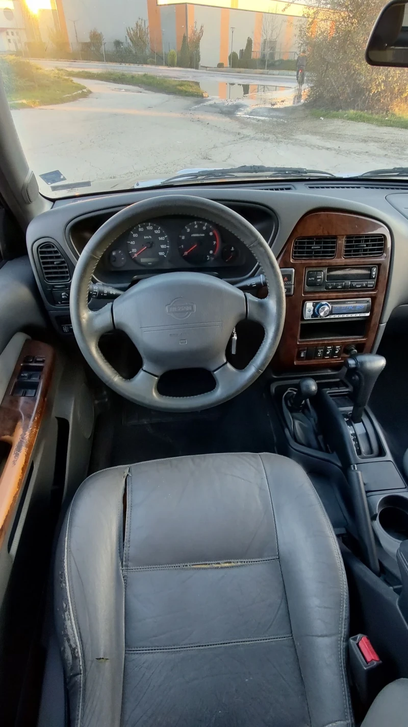 Nissan Pathfinder 3.3i V6 4x4, снимка 11 - Автомобили и джипове - 52522391