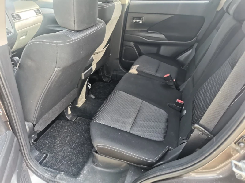 Mitsubishi Outlander 2.2 did, снимка 13 - Автомобили и джипове - 52926249