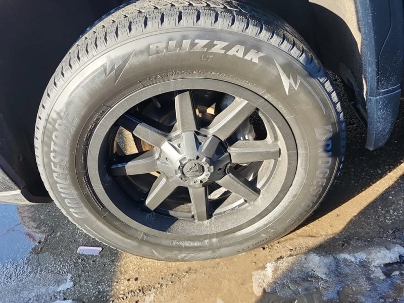 Gmc Sierra * AT4 CREW CAB SHORT BED * CARFAX * БЕЗ ПЪРВОНАЧАЛ, снимка 6 - Автомобили и джипове - 53096167