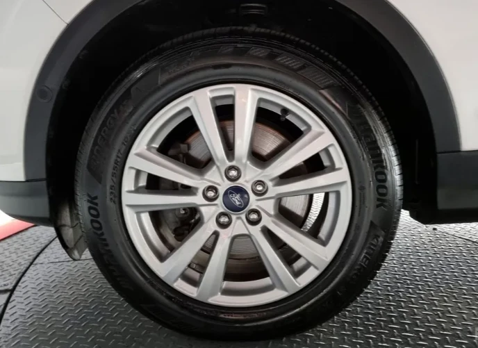 Ford Kuga 2.0 TDCI - изображение 5