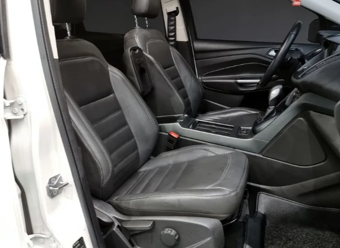 Ford Kuga 2.0 TDCI, снимка 11 - Автомобили и джипове - 52751051