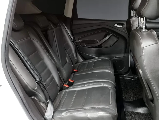 Ford Kuga 2.0 TDCI, снимка 12 - Автомобили и джипове - 52751051