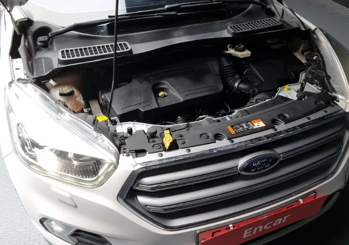 Ford Kuga 2.0 TDCI - изображение 6