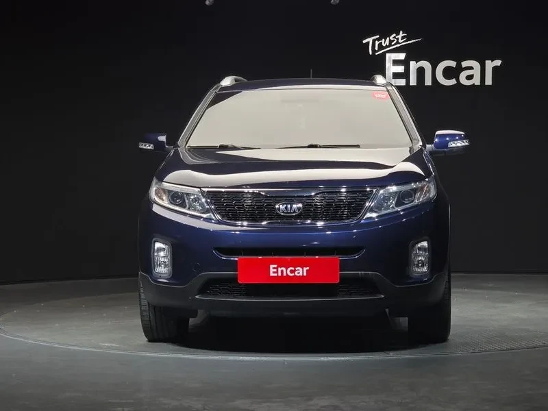 Kia Sorento 2.0 2WD, снимка 3 - Автомобили и джипове - 54264111