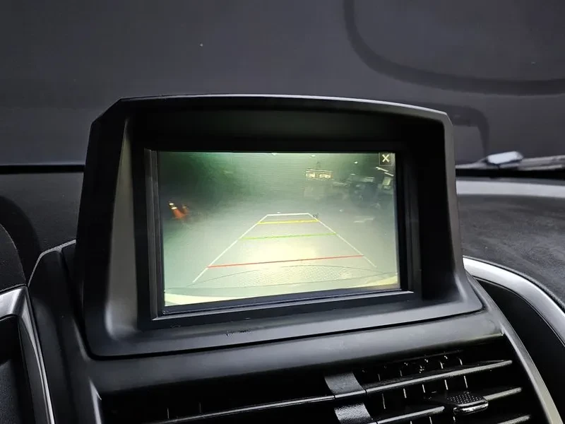 Chevrolet Trax 1.4, снимка 17 - Автомобили и джипове - 54330262