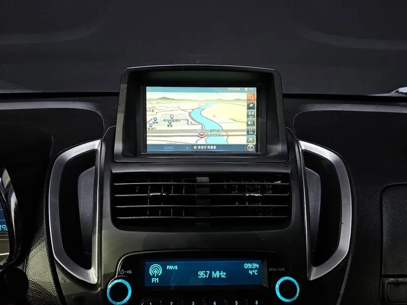 Chevrolet Trax 1.4, снимка 16 - Автомобили и джипове - 54330262