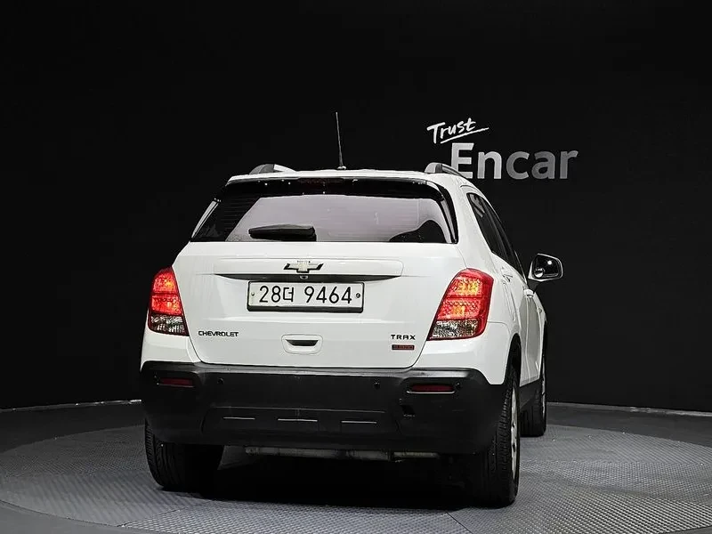 Chevrolet Trax 1.4, снимка 4 - Автомобили и джипове - 54330262