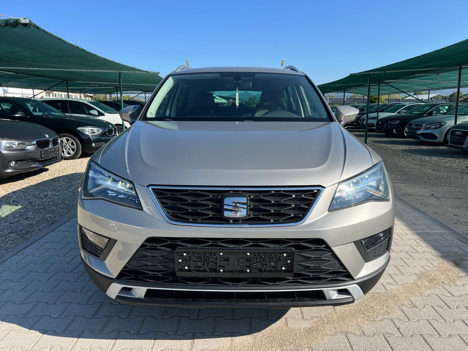 Seat Ateca 2.0TDi-150k.c.4x4 NAVi Камера Лизинг - изображение 2