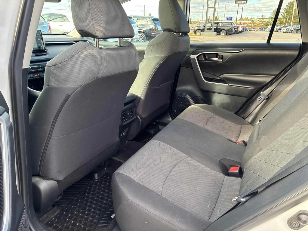 Toyota Rav4 2020 XLE AWD *   *  | Mobile.bg   12