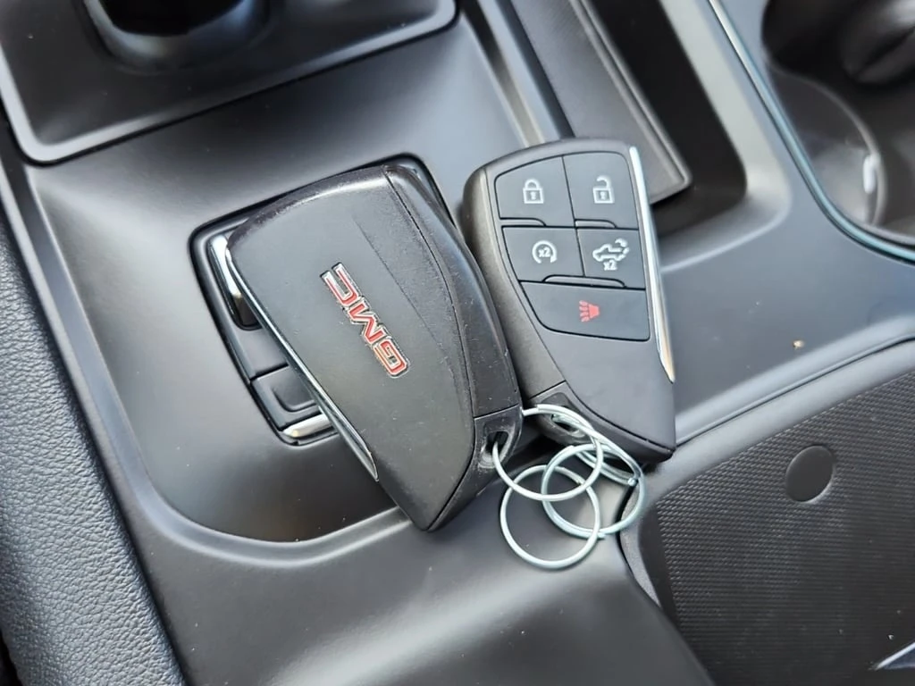 Gmc Sierra * AT4 CREW CAB SHORT BED * CARFAX * БЕЗ ПЪРВОНАЧАЛ - изображение 8