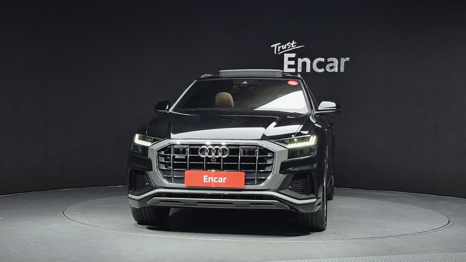 Audi Q8 2021* MATRIX* HEAD-UP* ОБДУХ* КРАЙНА ЦЕНА, снимка 2 - Автомобили и джипове - 54378534