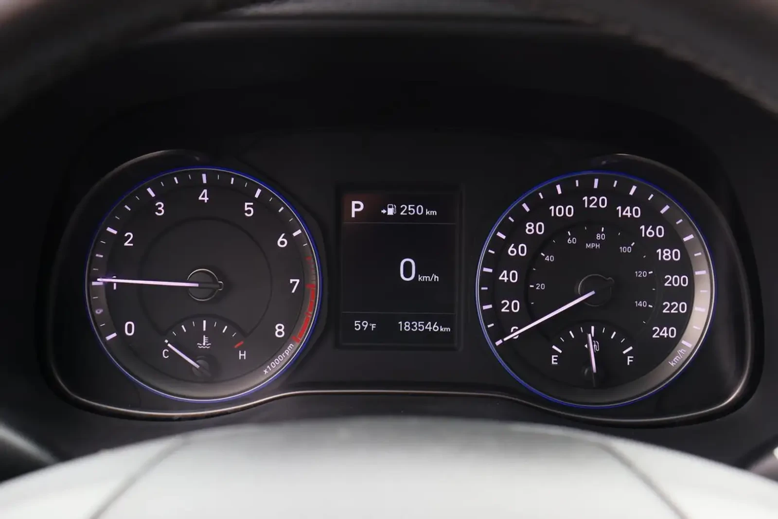 Hyundai Kona Luxury | AWD | Leather | Roof | CarPlay | BSM | LA, снимка 11 - Автомобили и джипове - 54473697