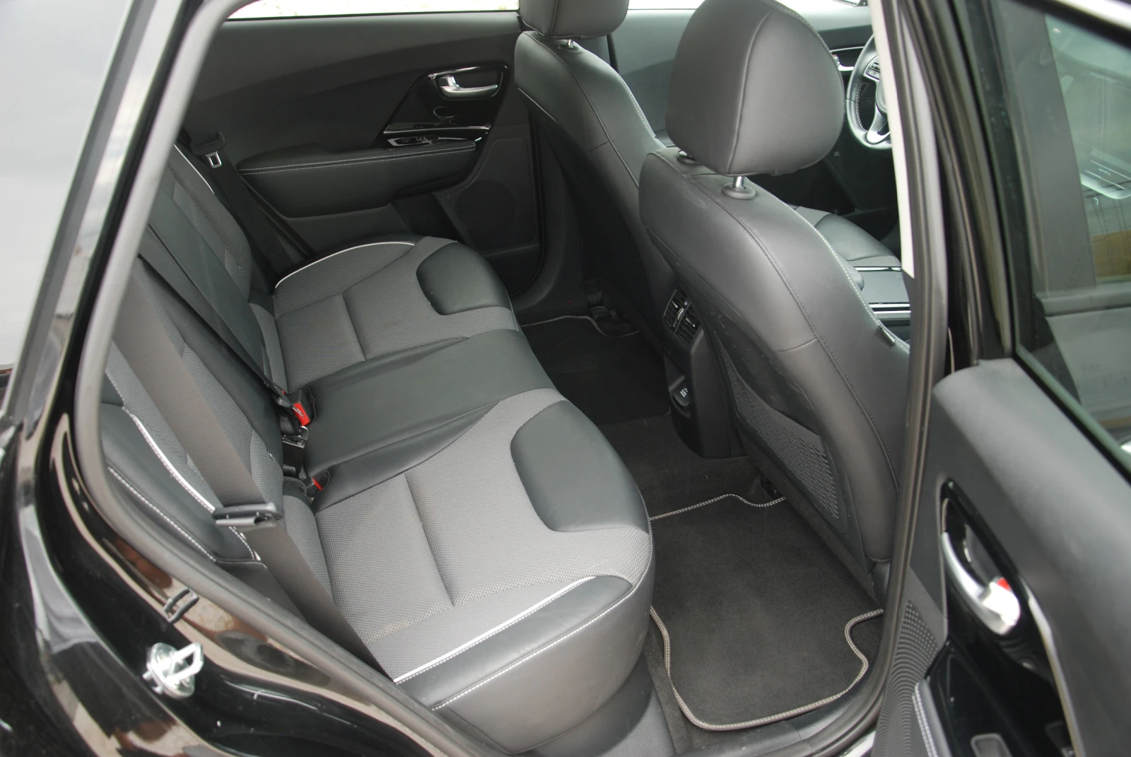 Kia Niro 346 ���� �� ����� | �������� | SoH 100% | Mobile.bg � ����������� 13