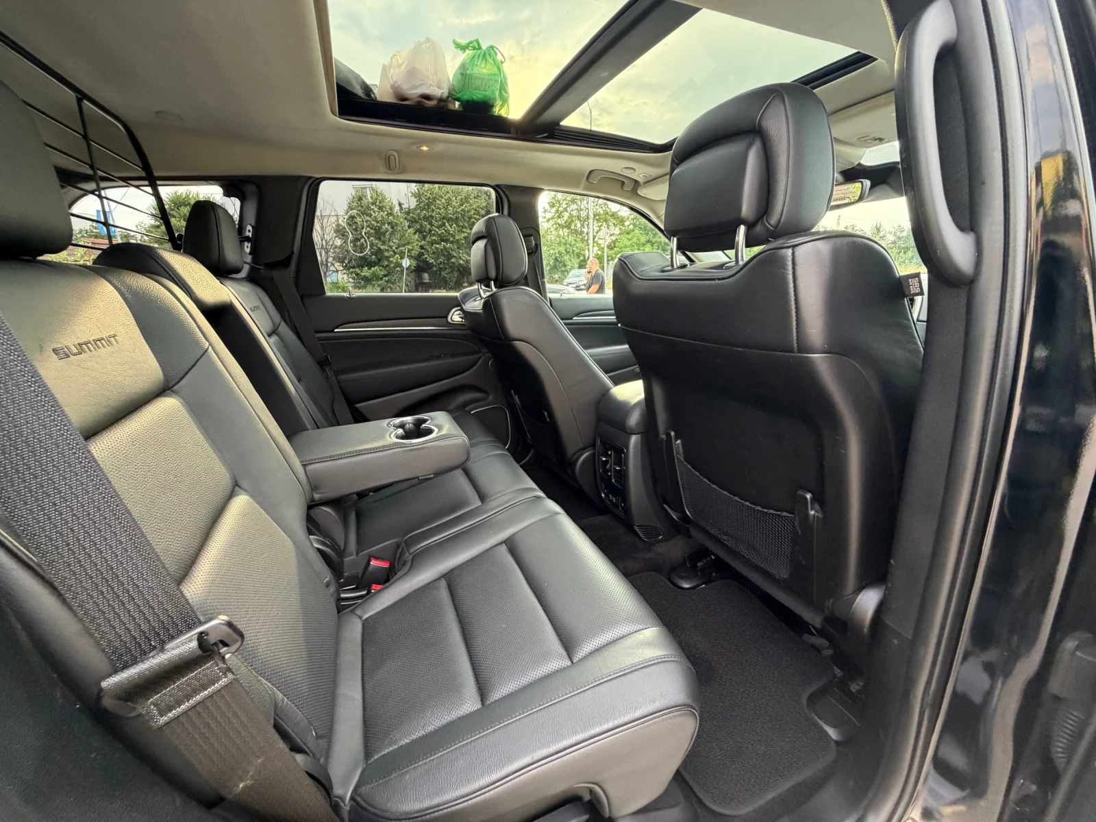 Jeep Grand cherokee SUMMIT= Panorama= Podgriavane= Obduhvane= Full, снимка 13 - Автомобили и джипове - 55116199