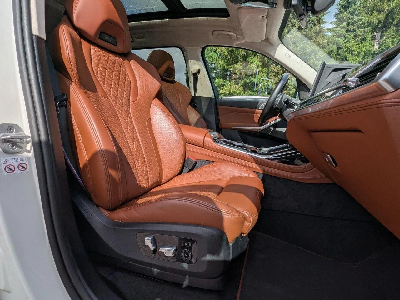 BMW X7 40d/M SPORT PRO/6 SEATS/HUD/ H&K/ SKY LOUNGE / 360, снимка 15 - Автомобили и джипове - 55394825