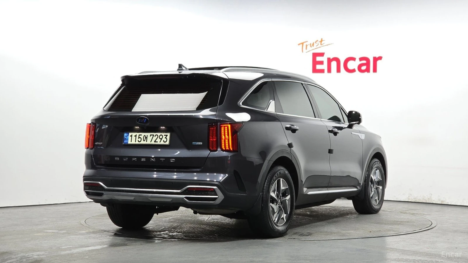 Kia Sorento SIGNATURE/DIGITAL/PANOROOF/360CAMERA, снимка 3 - Автомобили и джипове - 55432408