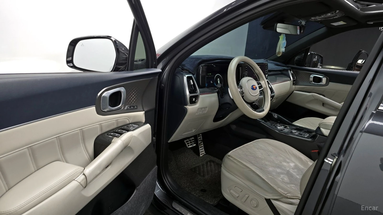 Kia Sorento SIGNATURE/DIGITAL/PANOROOF/360CAMERA, снимка 5 - Автомобили и джипове - 55432408