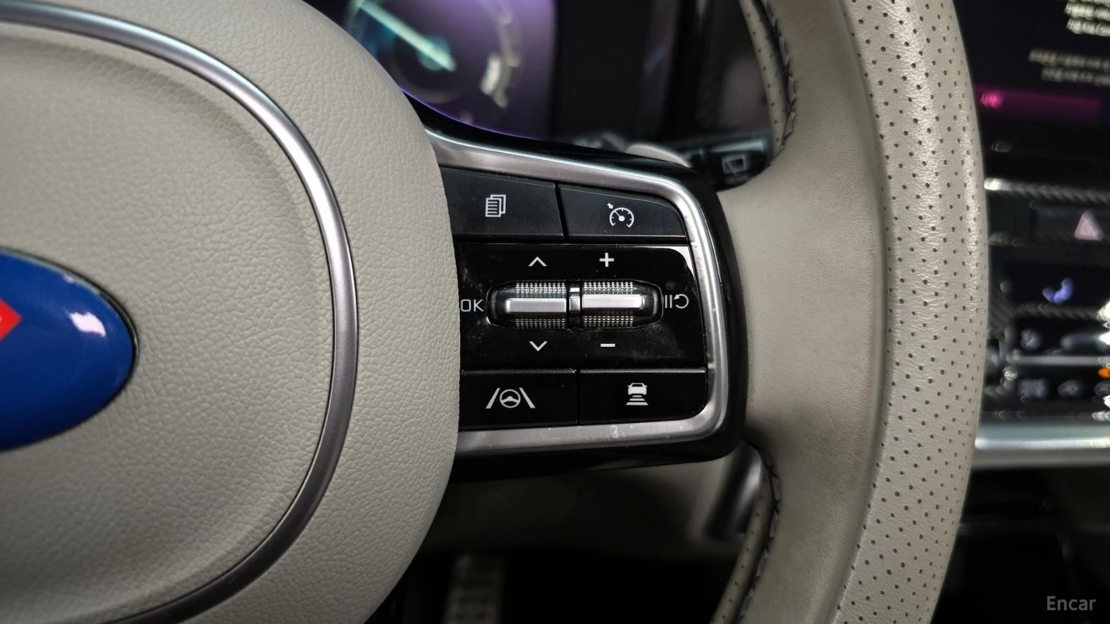 Kia Sorento SIGNATURE/DIGITAL/PANOROOF/360CAMERA, снимка 12 - Автомобили и джипове - 55432408