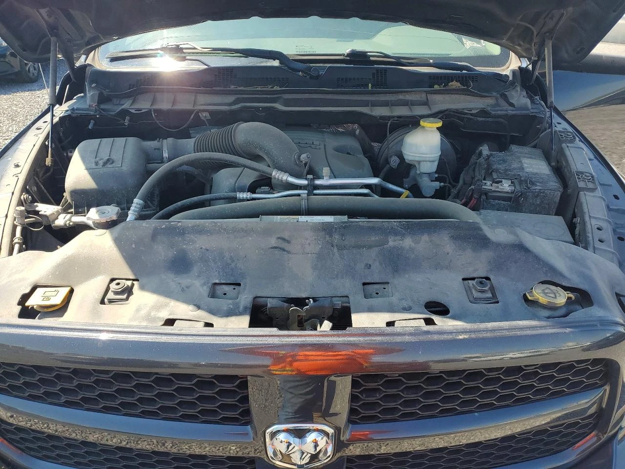 Dodge RAM 1500 5.7l St, снимка 11 - Автомобили и джипове - 56151171