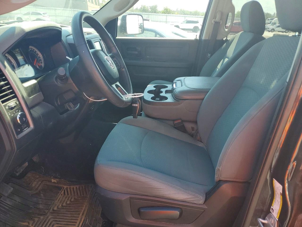 Dodge RAM 1500 5.7l St, снимка 7 - Автомобили и джипове - 56151171