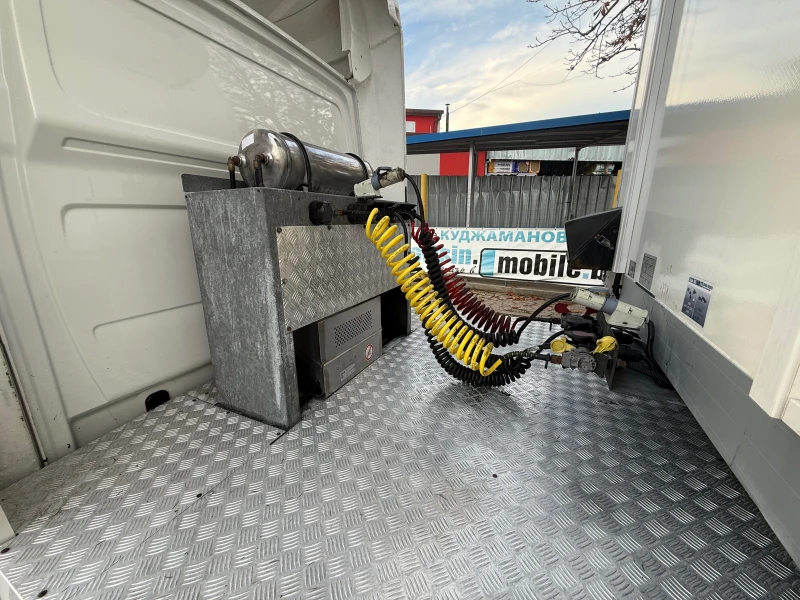 VW Crafter 2.0 TDI ХЛАДИЛЕН , снимка 12 - Бусове и автобуси - 52594123