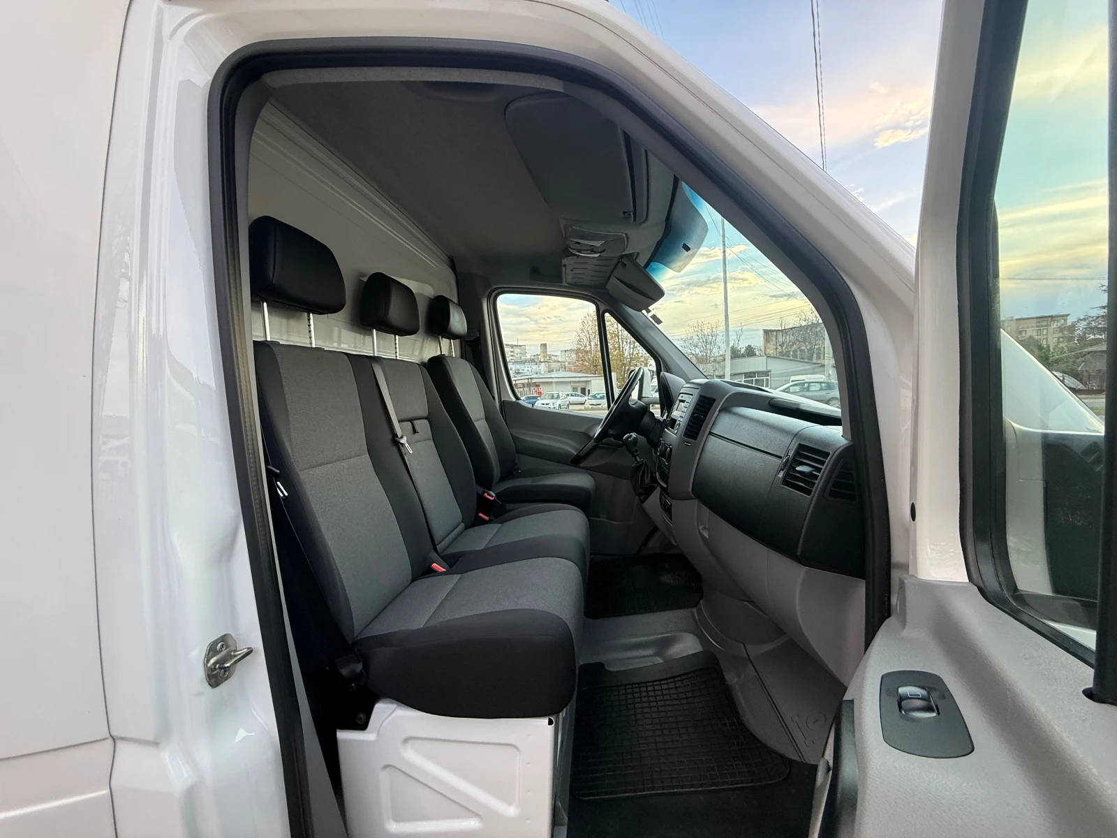 VW Crafter 2.0 TDI   | Mobile.bg   11