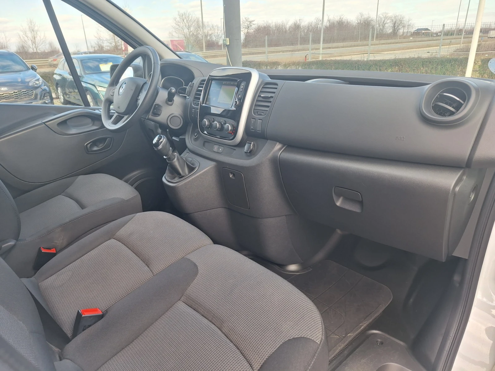 Renault Trafic 2.0dCi L1H1/ 145�.�. | Mobile.bg � ����������� 12