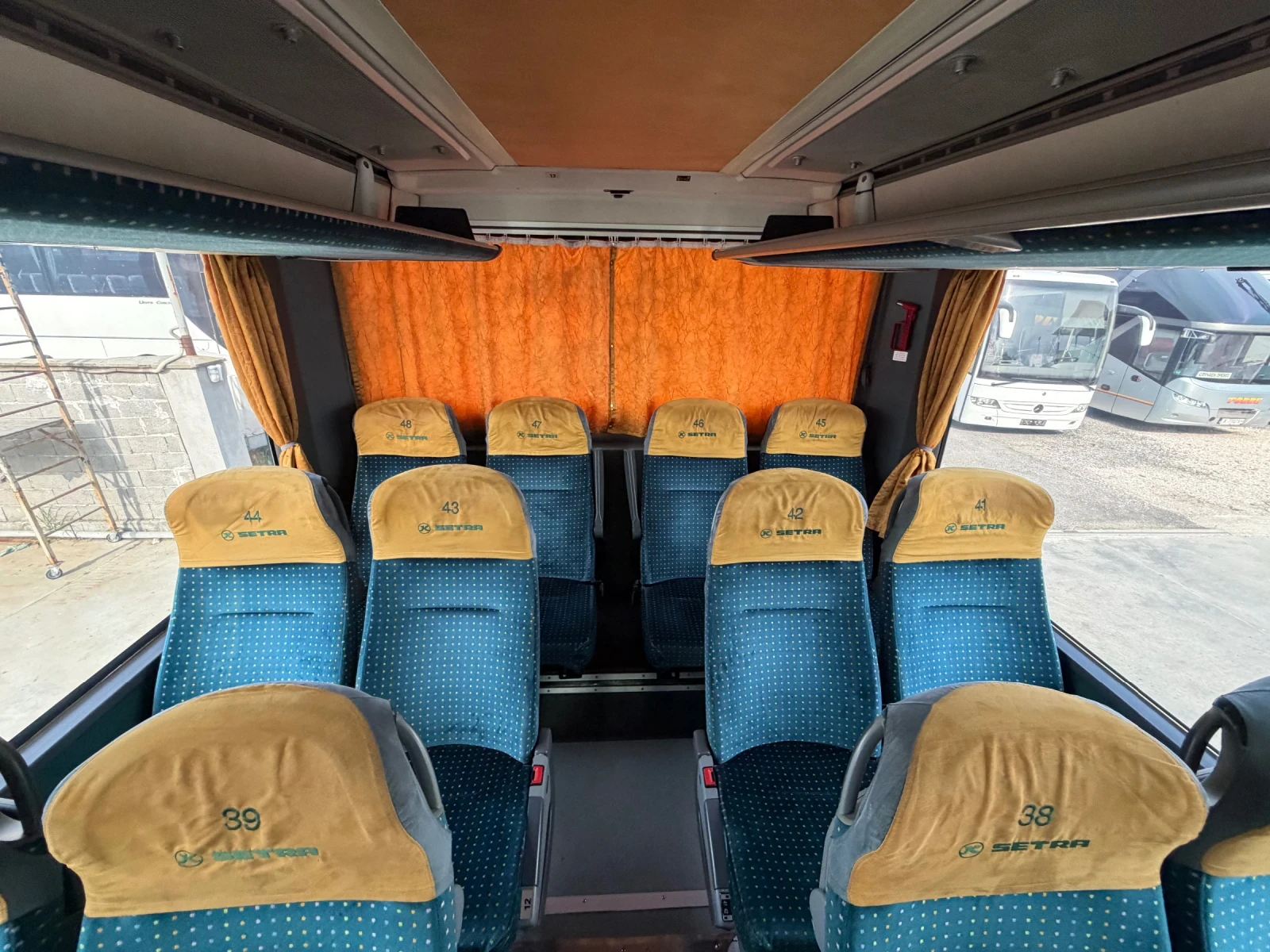 Setra S 315 GTHD 6ск ръчка топ!! , снимка 7 - Бусове и автобуси - 54378046