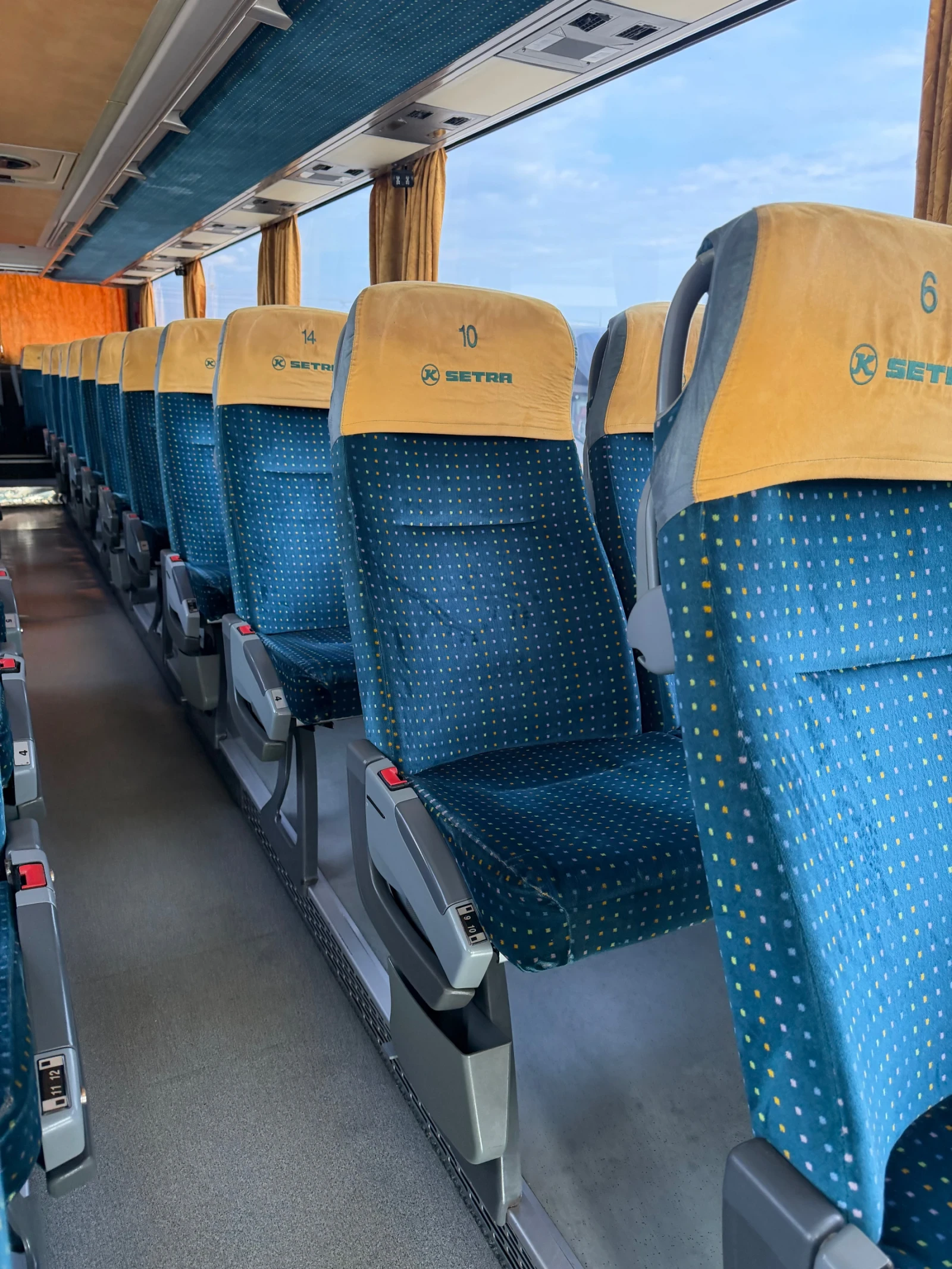 Setra S 315 GTHD 6ск ръчка топ!! , снимка 5 - Бусове и автобуси - 54378046