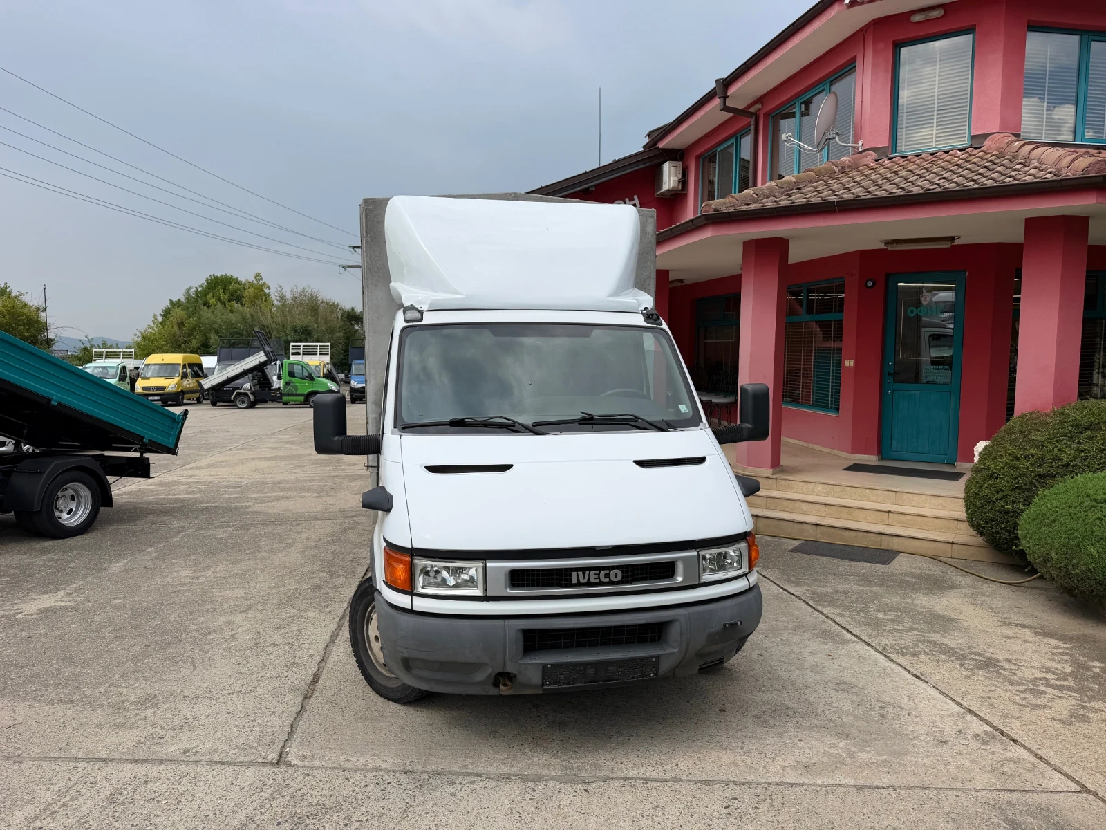 Iveco Daily 35S13* 2.8HPT* Падащ борд* 4.10 метра каросерия , снимка 3 - Бусове и автобуси - 55337488