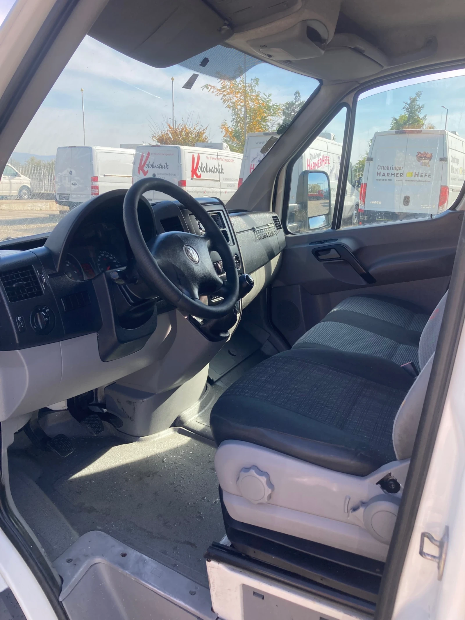 VW Crafter, снимка 7 - Бусове и автобуси - 56413004