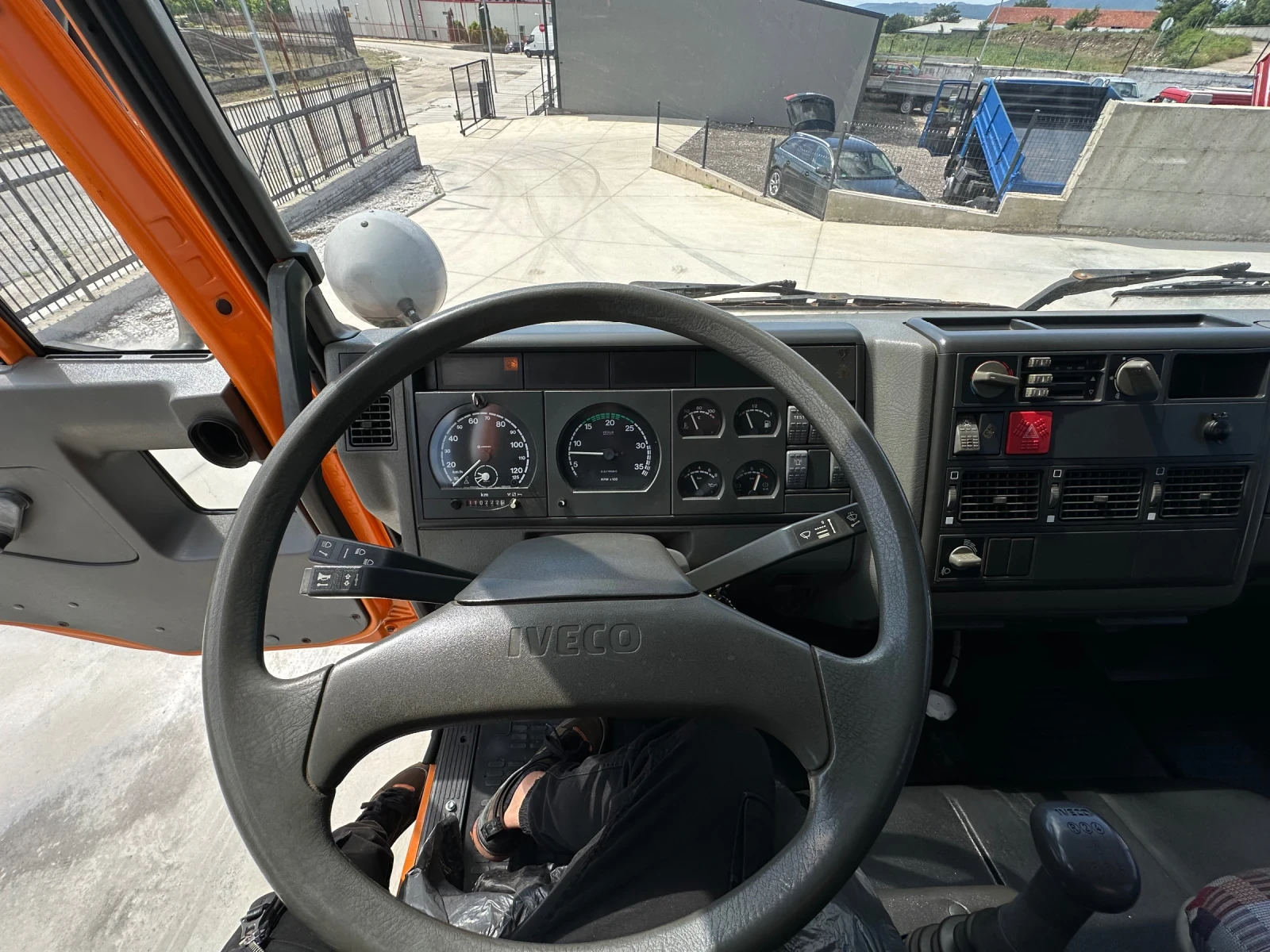Iveco Eurocargo 120E15* Тристранен самосвал* 4.20м* 11990кг*  - изображение 10