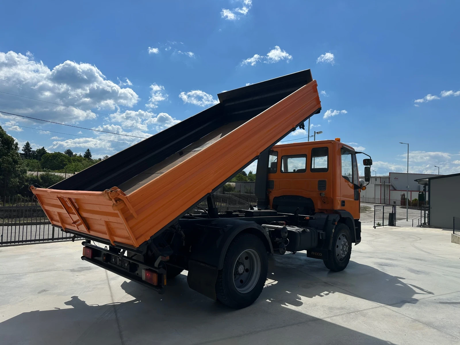 Iveco Eurocargo 120E15* Тристранен самосвал* 4.20м* 11990кг*  - изображение 4