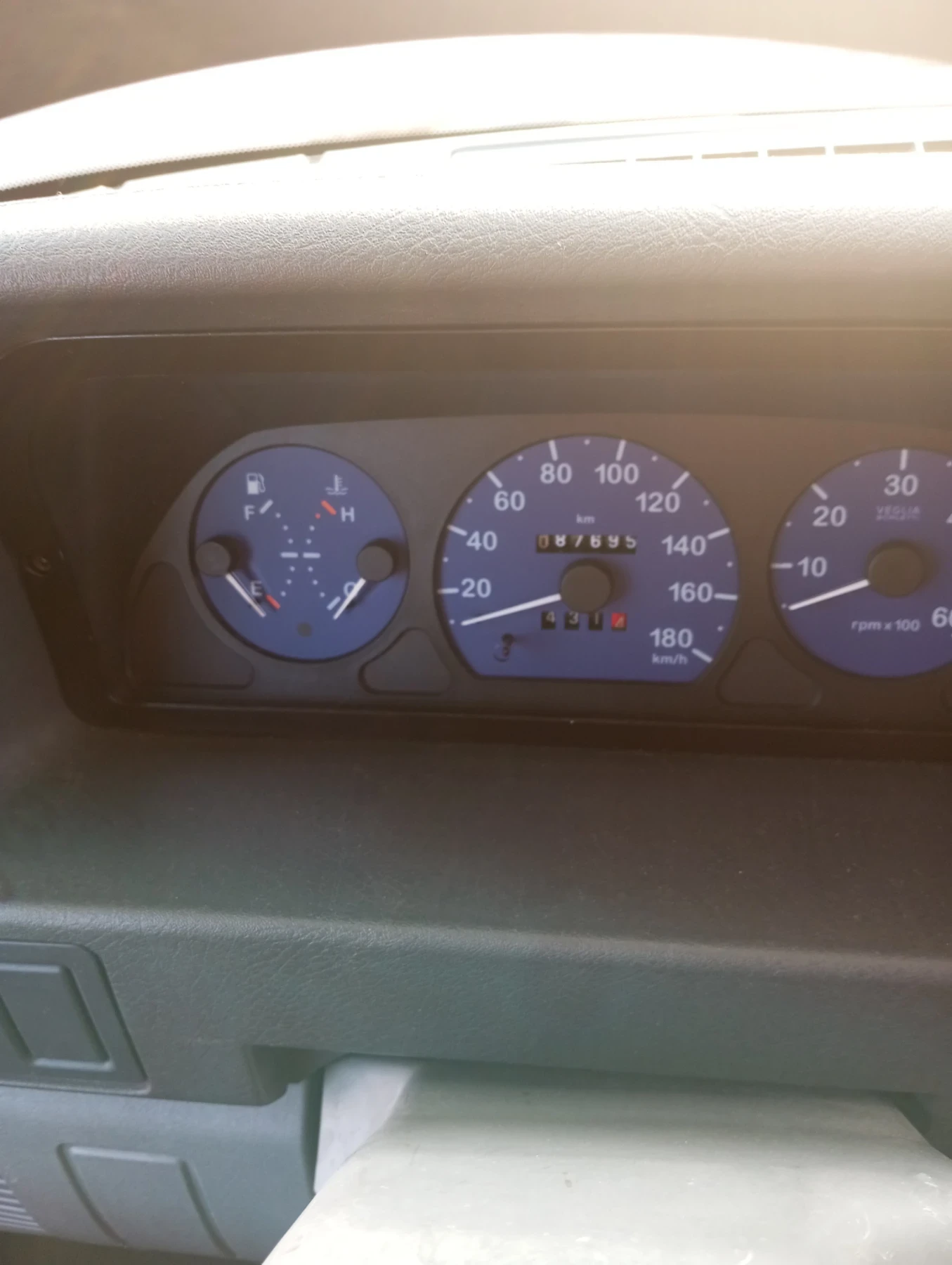 Кемпер Chausson Фиат Дукато , снимка 14 - Каравани и кемпери - 54086808