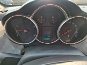 Chevrolet Cruze 1.6 2010 Gaz/Benzin, снимка 10