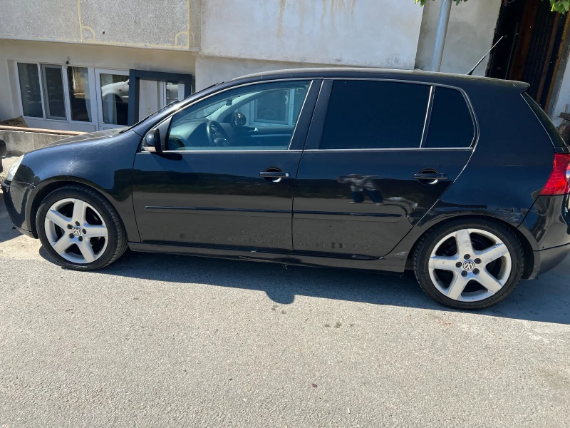 VW Golf 5, снимка 6 - Автомобили и джипове - 47493060