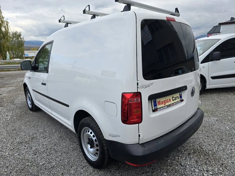 VW Caddy 2.0TDI, снимка 5 - Автомобили и джипове - 47554088