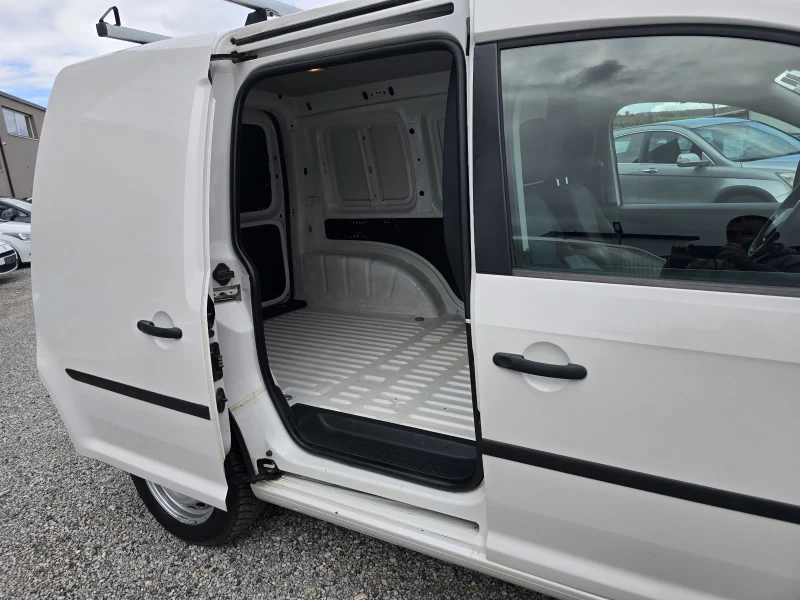 VW Caddy 2.0TDI, снимка 9 - Автомобили и джипове - 47554088