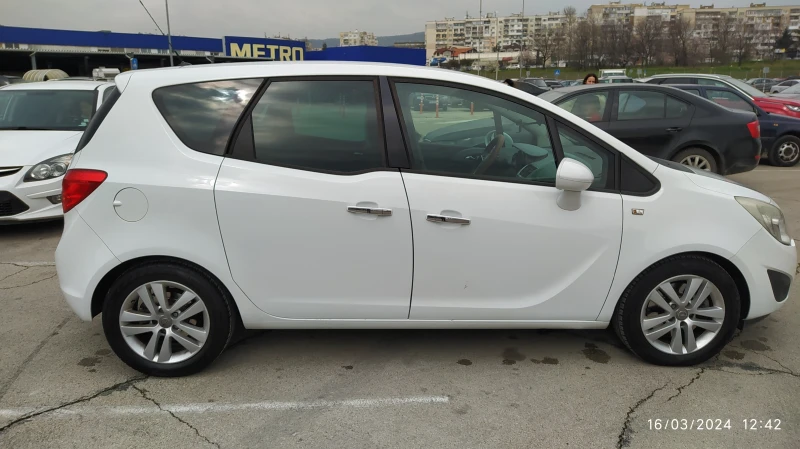 Opel Meriva 1.7 CDTI, снимка 10 - Автомобили и джипове - 48278395