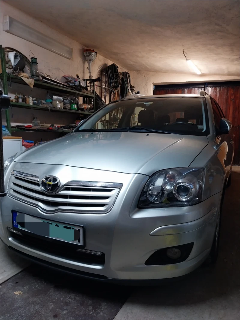 Toyota Avensis Т25, снимка 1 - Автомобили и джипове - 49026773