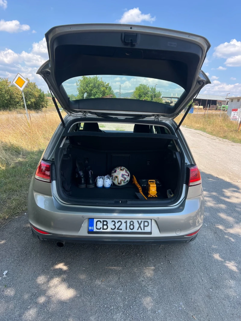 VW Golf, снимка 4 - Автомобили и джипове - 51894646