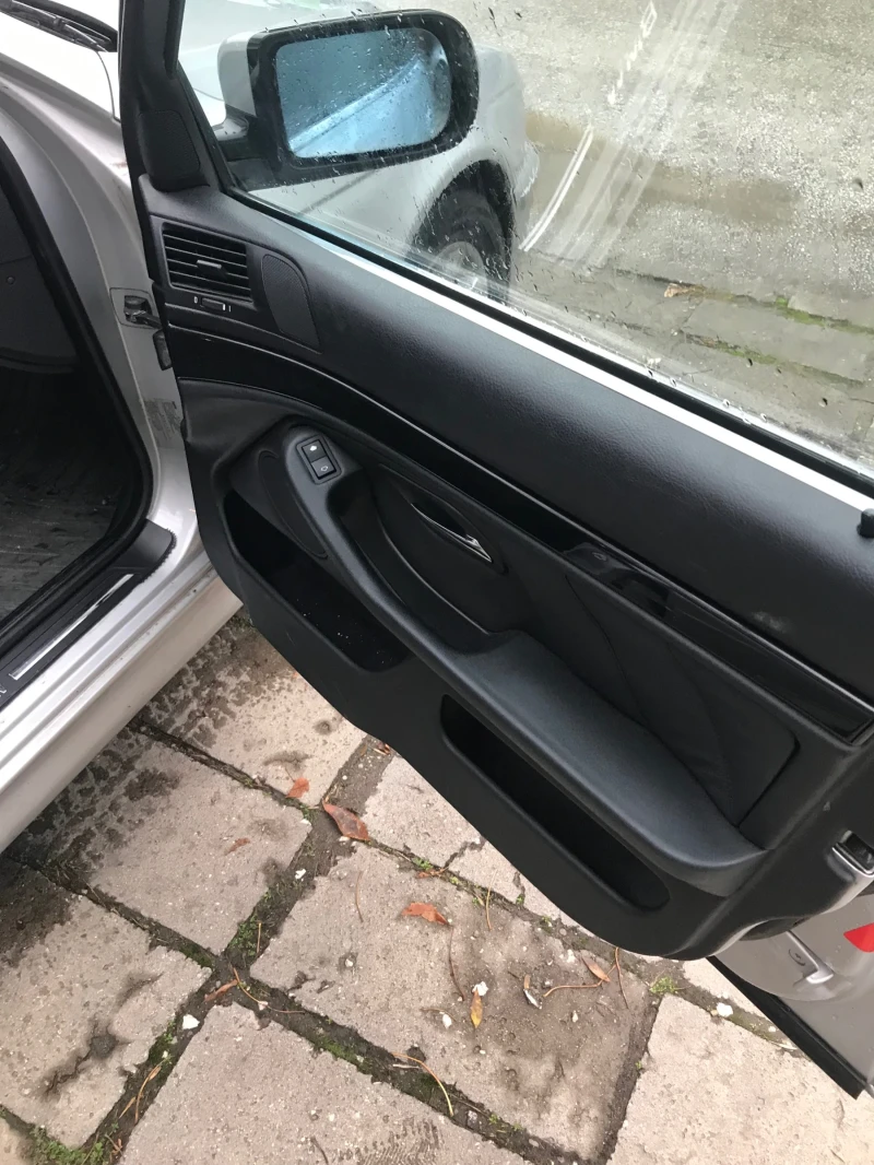 BMW 520, снимка 8 - Автомобили и джипове - 52333655